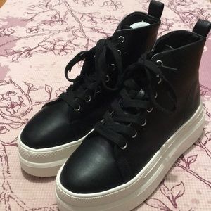 Madden Girl Platform Back and White Boots